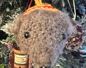 Charlie Muskrat crochet ornament