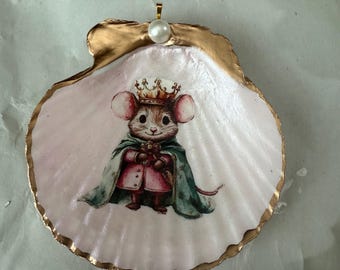 Nutcracker Hand-Crafted Scallop Shell Ornaments