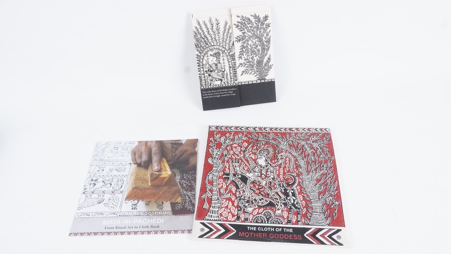 The Cloth of the Mother Goddess タラブックス The Cloth of the