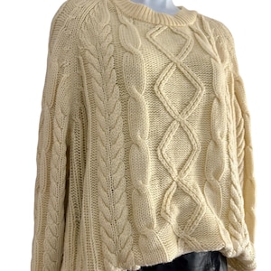 Vintage Preppy Corpcore Cable Knit Fisherman’s Sweater Size L: Made in Taiwan