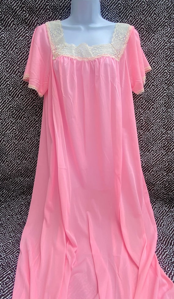 Hot pink vintage nightgown Gem