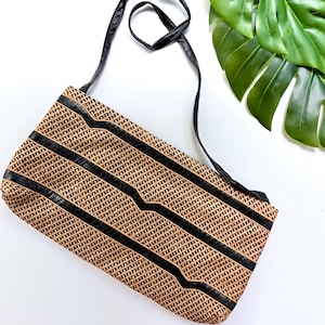 Vintage Reva Straw and Leather Boho Natural Casual Handbag or Clutch 1980&#39;s