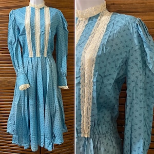 Vintage Prairie or Gunne Sax Style Blue Floral and Lace Midi Dress Size Medium 1970's