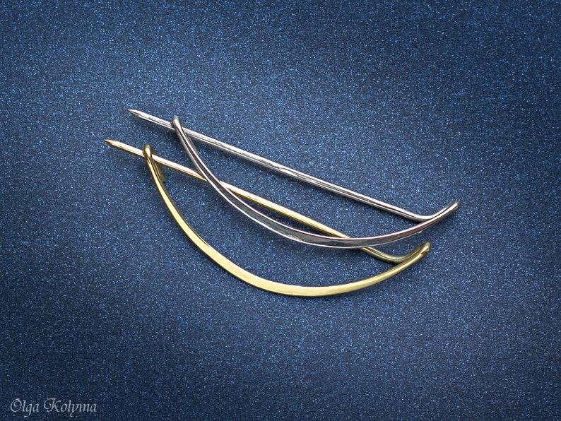 Silver brooch Minimalist shawl pin Wire wrapped brooch Geometric Scarf pin gift for her