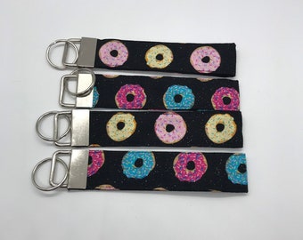 Black or white donuts key fob