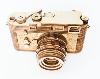 Wooden Leica M3 camera model