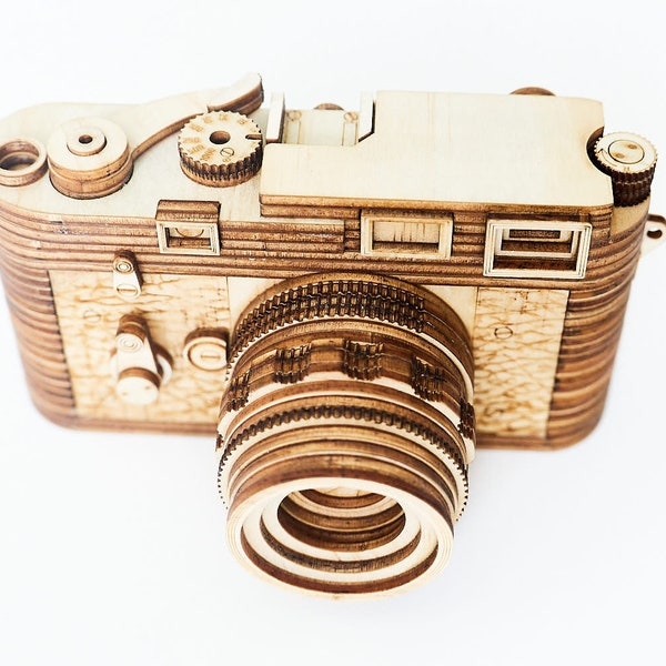 Wooden Leica M3 camera model