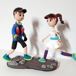 Runner couple cake topper, Runners wedding cake topper, Trail runners cake topper, Marathon runners cake topper