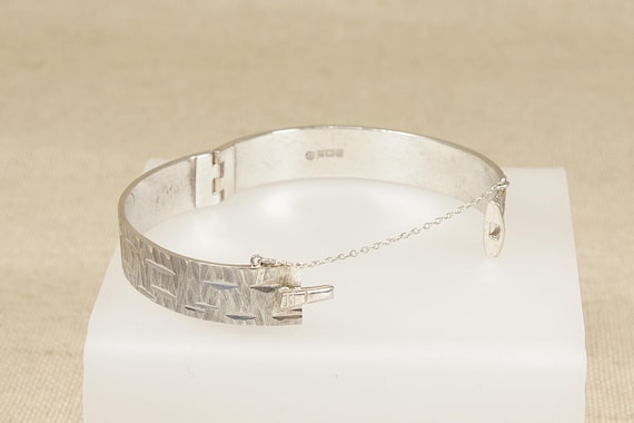 Vintage Solid Silver Bark Effect Hinged Bangle - image 3