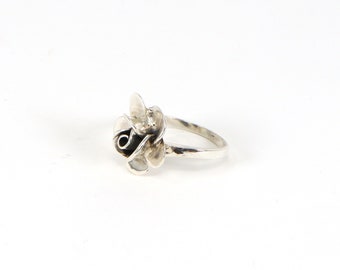 Vintage Silver Rose Ring