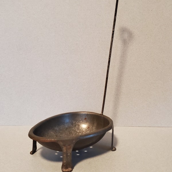 Vintage Egg Poacher, Antique Metal Kitchen Ware, Footed Bathtub Design, Rustic Kitchen Tool, Country Kitchen Decor, Soap or Ring Holder