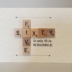 Carte d'anniversaire personnalisée, réalisée sur commande, carreaux de Scrabble réels, carte d'anniversaire carreaux de Scrabble, n'importe quel nombre jusqu'à cent, plus enveloppe