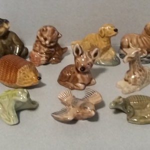 Dollhouse Miniatures Red Rose Tea, Canadian Series I, Wade Whimsies, Setter, Alligator, Kitten, Chimp, Giraffe, Hedgehog, Bird, Frog 1967-73