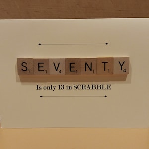 Carte du soixante-dixième anniversaire, carte humoristique de 70 ans, carreaux de Scrabble réels, 70e anniversaire de Scrabble, cadeau pour lui, anniversaire important