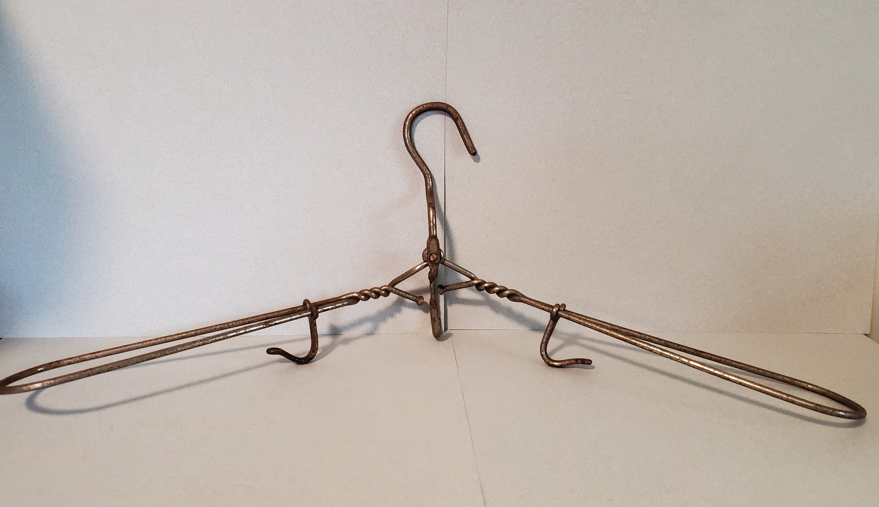 Vintage clothes hangers discount
