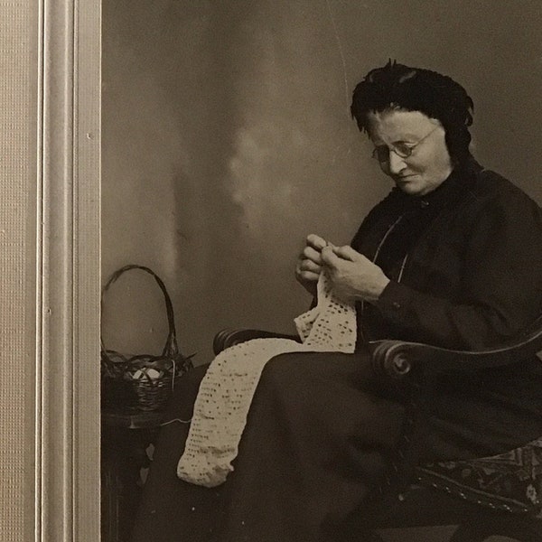 Foto, schwarz weiß, 1917, Potraits, Großmutter, Berthe, 81 Jahre, Familienfoto, Foto-AtelierHofmann Rigaud,  Zeitgeschichte , Mode,