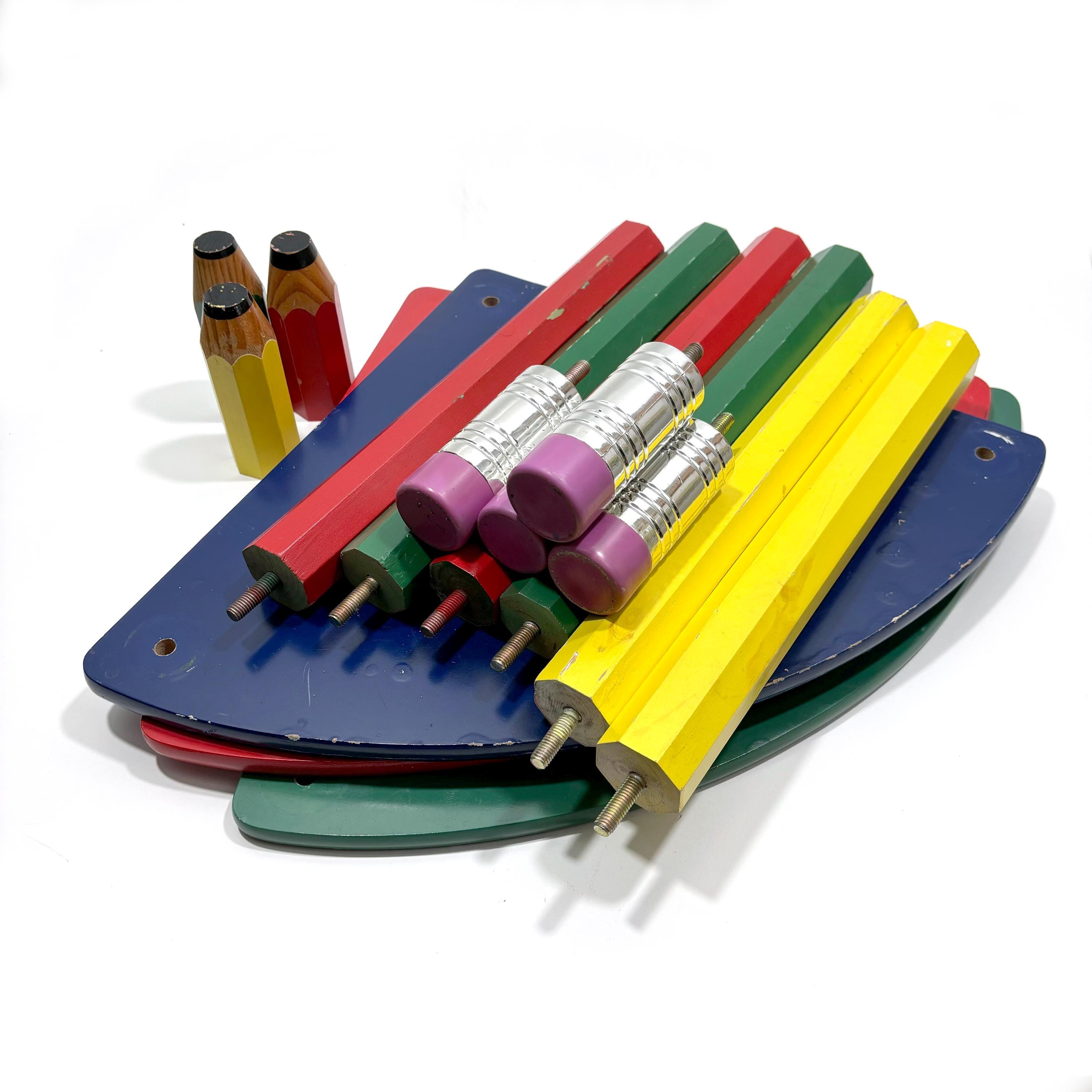 ピエール・サラによるポストモダン鉛筆棚、1980 年代のメンフィス