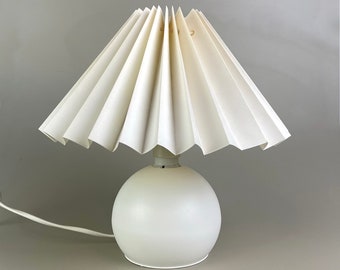 エーレン・ヨハンソンによるヴィンテージのIKEA Hattenサイド