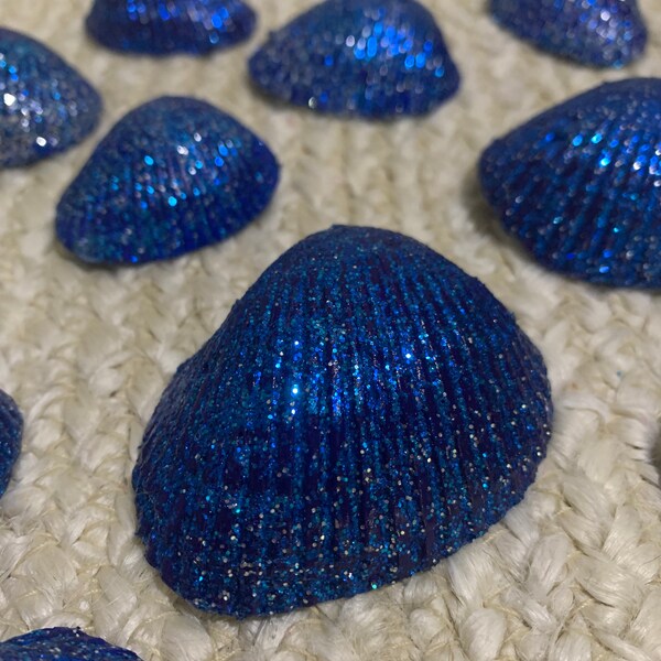 Hand painted seashells/set of 10/bright blue/silver glitter/beach house decor/coastal/wedding/Christmas/tropical