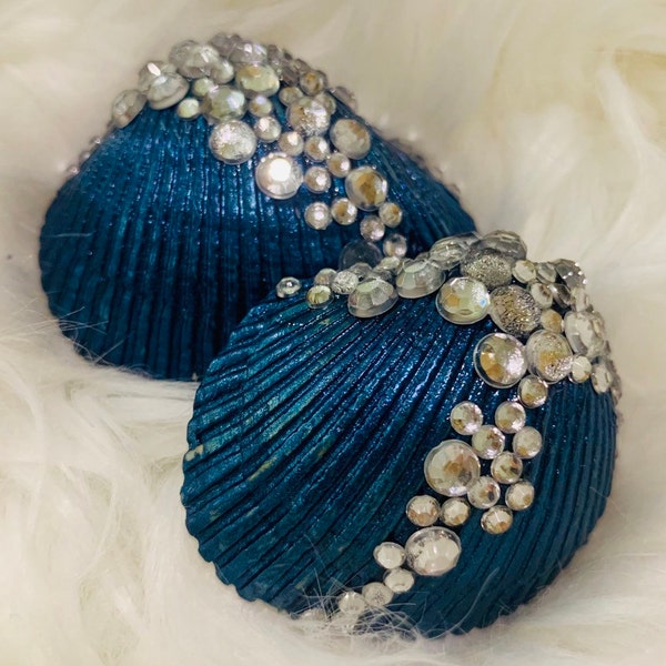 Bling sea shell/silver rhinestone/midnight blue metallic/table decor/dining room/bathroom/wedding/napkin ring/ornaments/gift tags