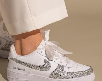 Personalisierte Braut-Sneaker • Funkelnde Kristall-Hochzeitsschuhe, Individuelle AF1