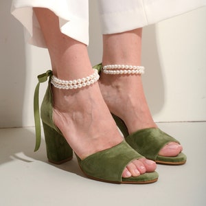 Sage Green Wedding shoes, Sage Green Bridal Heels, Bridal Shoes, Sage Green Shoes, Velvet Shoes, Wedding heels, Pearl Wedding Shoes
