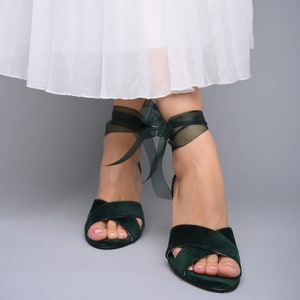 Dark Green Velvet Block Heels, Green Wedding Shoes, Green Bridal Shoes, Green Wedding sandals, Velvet Block Wedding Heels - TULLENIA X