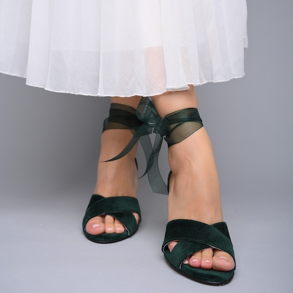 Dark Green Velvet Block Heels, Green Wedding Shoes, Green Bridal Shoes, Green Wedding sandals, Velvet Block Wedding Heels - TULLENIA X