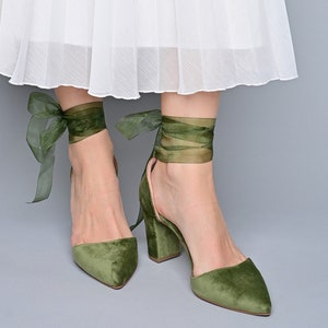 Sage Green Velvet Block Heels, Green wedding shoes, Pointed toe Green Wedding Heels, Green Velvet Pumps, Green Bridal shoes OLIVE FOREST image 1