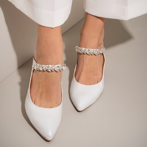 Wedding shoes for bride, Bridal shoes block heel, Wedding Heels, Bridal Shoes closed toe, White heels, Rhinestone Shoes -  Lost In Heaven