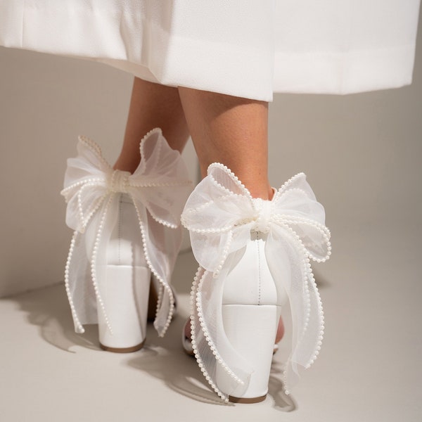 Sandales à talons carrés en cuir blanc avec nœud arrière en organza - Chaussures de mariage pour femme, chaussures de demoiselle d'honneur, chaussures de mariée, chaussures de vacances