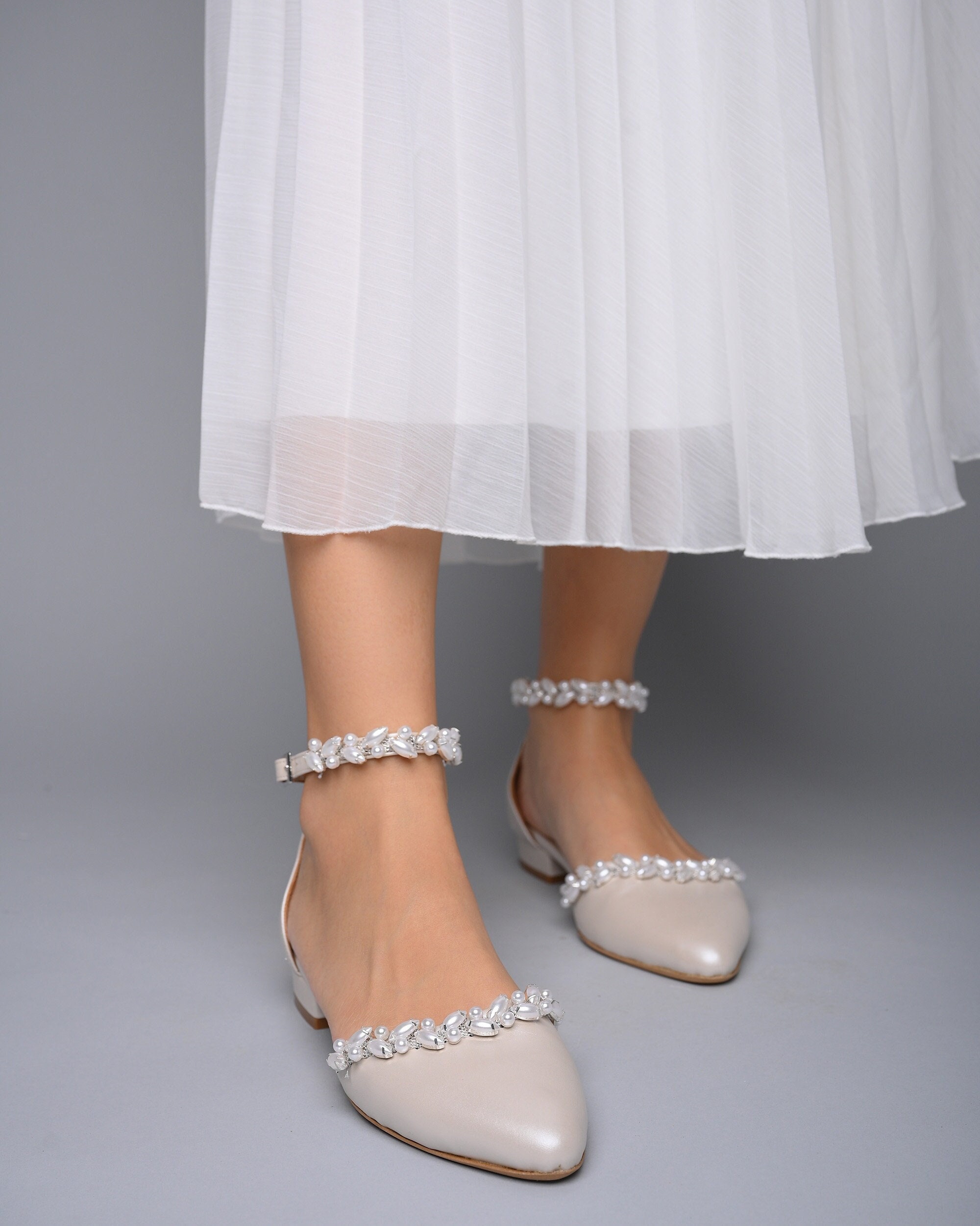 Bella belle flat wedding shoes | Beachweddingtips.com Bella belle flat wedding shoes | Beachweddingtips.com