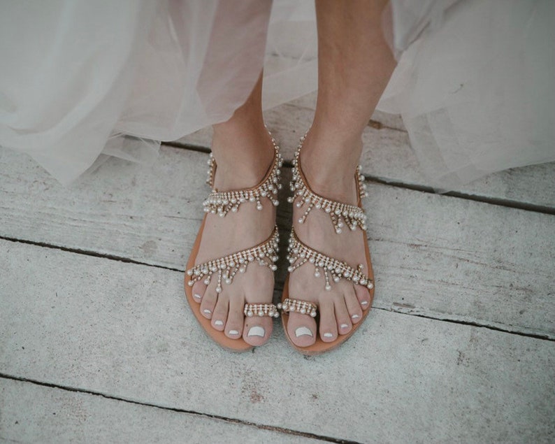 Hochzeitssandalen, Hochzeitsschuhe, griechische Sandalen, Ledersandalen, Brautschuhe, Brautsandalen, Perlensandalen, handgefertigte Caliope Sandalen. Bild 7