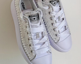 Hochzeitsschmuck: Pearl & Crystal Braut Sneakers