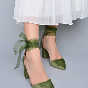 Sage Green Velvet Block Heels, Green wedding shoes, Pointed toe Green Wedding Heels, Green Velvet Pumps, Green Bridal shoes OLIVE FOREST image 2