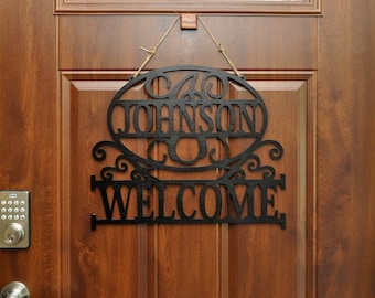 Welcome Door Hanger, Monogram Wreath Sign, Scroll Personalized Name Design, House Warming Gift