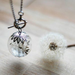 Abstand - Löwenzahn-Halskette T-Bar machen einen Wunsch Echte Löwenzahn Samen Terrarium Schmuck Echte Blume Schmuck Glas Perle Kugel Halskette Botanische