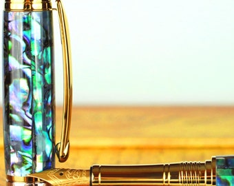 Vulpen - Handgemaakt en gegraveerd Paua Natural Abalone - Bock 18 kt massief goud, maat 5 penpunt