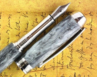 Pluma estilográfica de acrílico fundido a diamante hecha a mano - Silver Run, plumín Bock