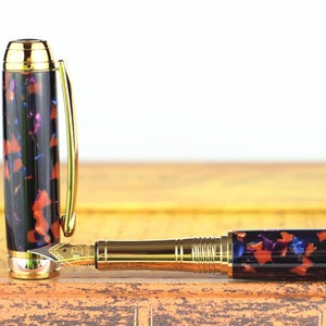Fountain Pen - Handmade & Engravable Vintage Italian Mazzucchelli Cielo Notturno Body - Beaufort 23k Gold Plated Bi-metal size 5 Nib