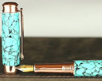 Pluma estilográfica - Granito turquesa hecho a mano y grabable - Beaufort Chapado en oro de 23 k Bimetálico Tamaño 5 Nib