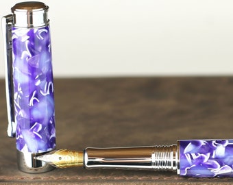 Fountain Pen - Engravable & Handmade Vintage English Purple Flecked Acrylic - Beaufort 23k Gold plated Bi-metal Size 5 Medium Nib