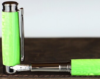 Calligraphy Fountain Pen - Engravable & Handmade Green Snake Skin Acrylic - Bock 1.1mm Stainless Steel Size 5 Stub Calligraphy Nib