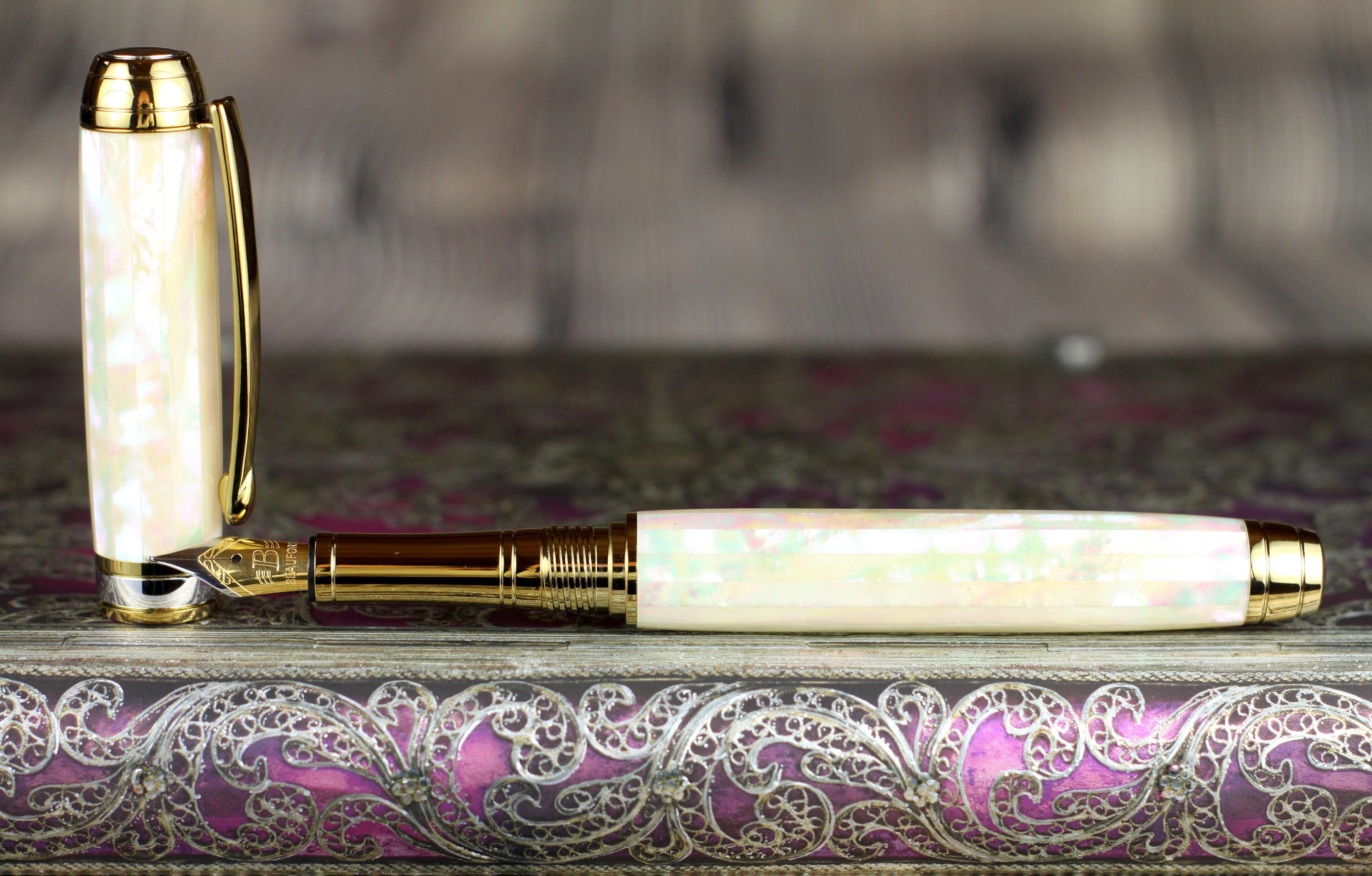 Handmade with Polymer Clay Green Tropical butterfly body Beaufort 23k Gold plated Nib Fountain Pen