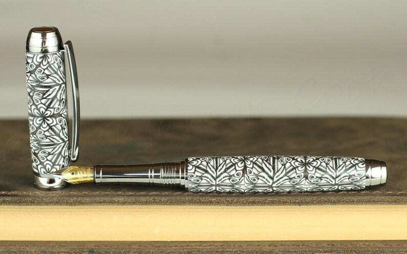 Handmade with Polymer Clay Green Tropical butterfly body Beaufort 23k Gold plated Nib Fountain Pen