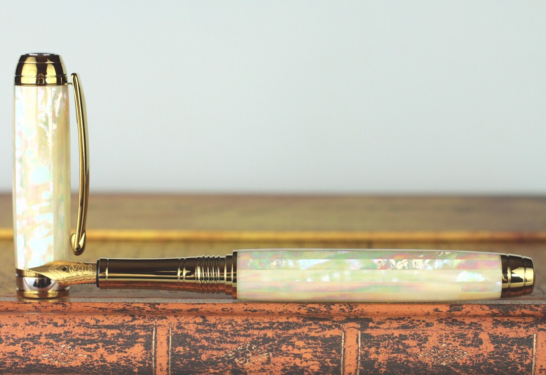 Fountain Pen Handmade & Engravable Awabi Abalone Body Bock 18K Solid