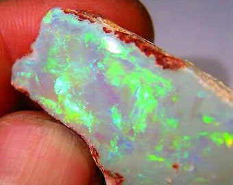 PREISWÜRDIG!FREE Express Weltweit! Riesige 84.9cts Top GEM seltene olympische vertikale halbraue australische Opalprobe