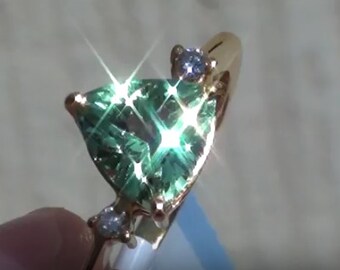 Merelani Mint Garnet 1.46ct with Diamonds 22ct Solid Gold Ring