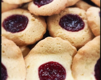Raspberry Dot Cookies (1 lbs)