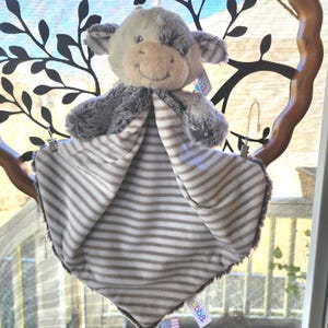 Cow Plush / Personalized Baby / monogrammed Security Blanket / Girl Gift / Baby Plush / Stuffed Animal with Blanket / Animal with Name / Cow